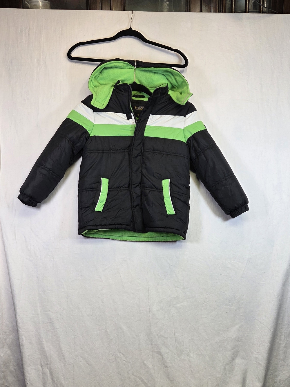 iXtreme Boys Size 6 Black Green Colorblock Fleece Lined Puffer Jacket. #0401